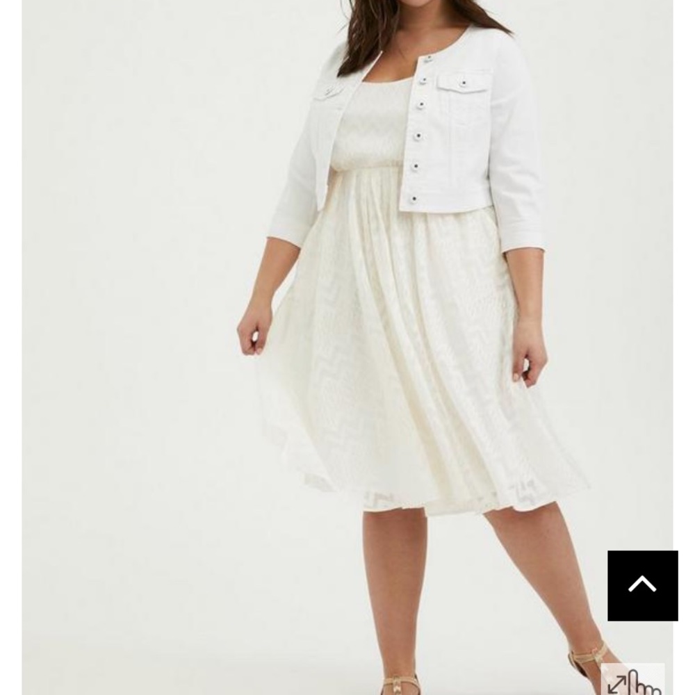 Torrid White Chiffon Chevron Striped Metallic Thread Midi Dress with Pockets